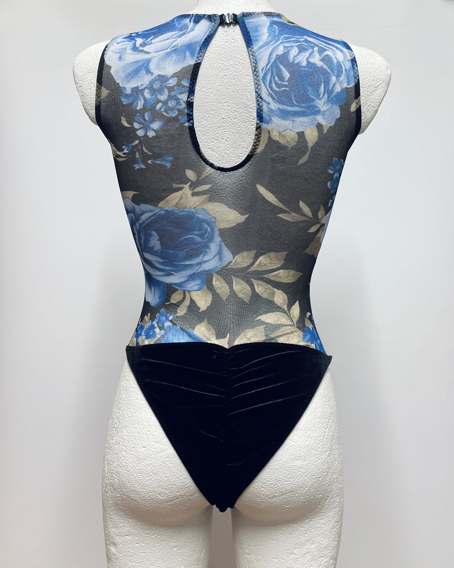 Bodysuit with high leg cut