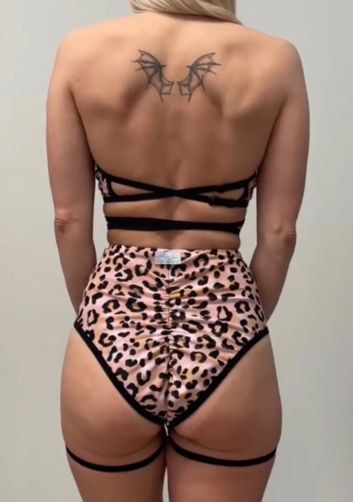 Pink Leo set (last one XL)